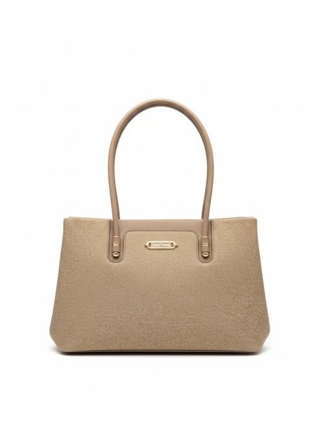 حقيبة يد أنيقة بتفاصيل راقية