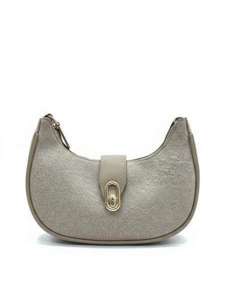 حقيبة يد أنيقة بتفاصيل راقية