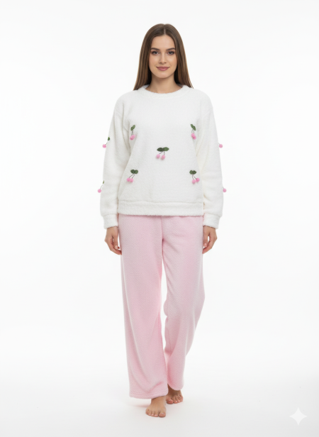 بجامة فرو الكرزة