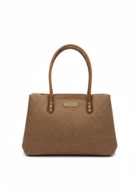 حقيبة يد أنيقة بتفاصيل راقية