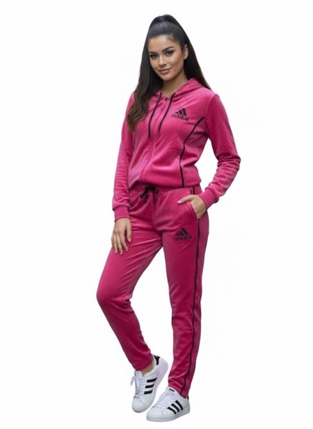 بجامة مخمل قطعتين